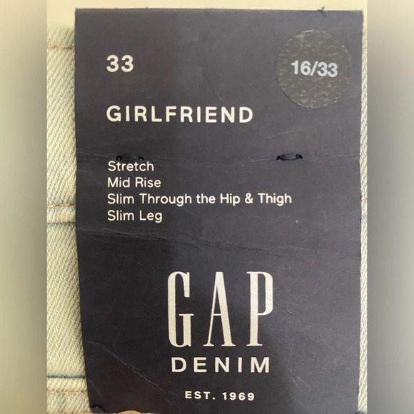 Gap Girlfriend Jeans -Stretch Mid Rise - Picture 6 of 11